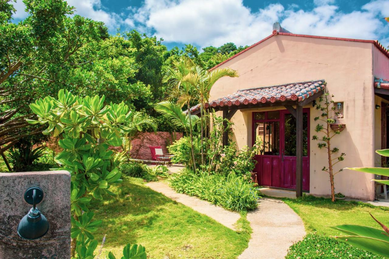 Somos Bed & Breakfast Kunigami Luaran gambar